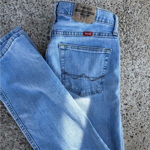 Wrangler Classic Straight Leg Jeans Light Wash Denim